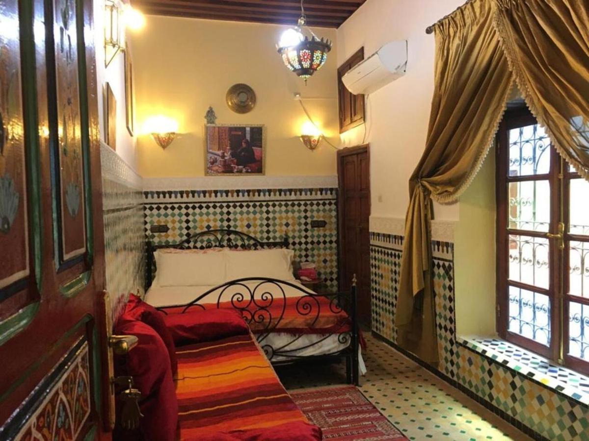 Готель Dar Fes Huda Екстер'єр фото